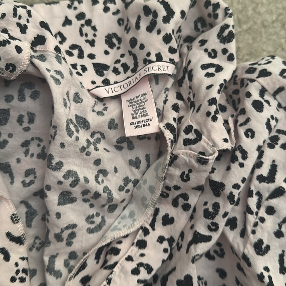 Victoria Secret cute shorts pajama set - Picture 4 of 4